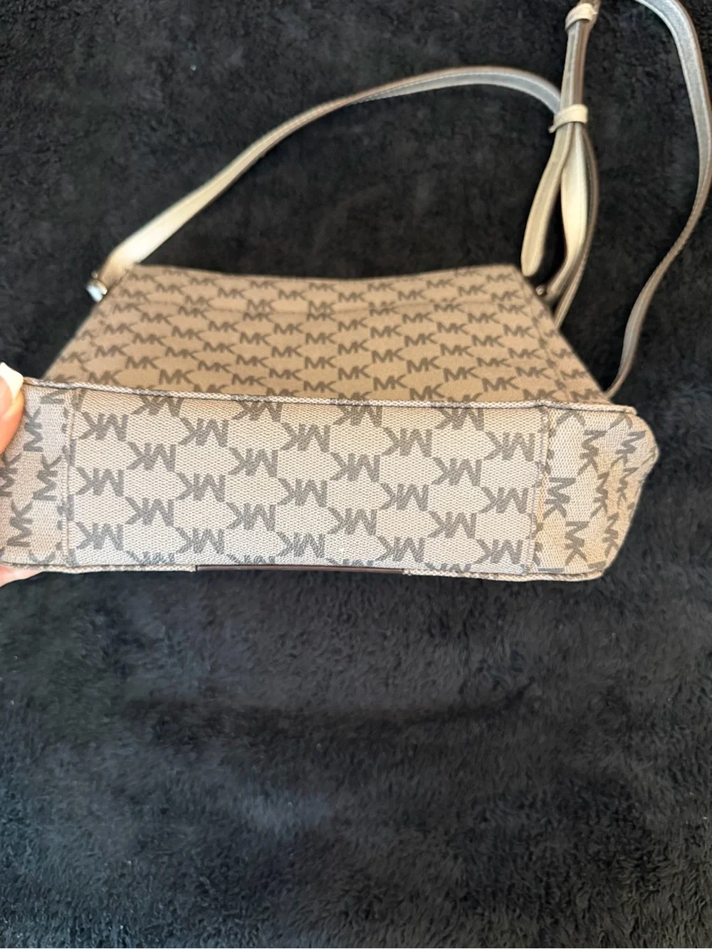 Michael Kors Silver Signature Crossbody with Card Case